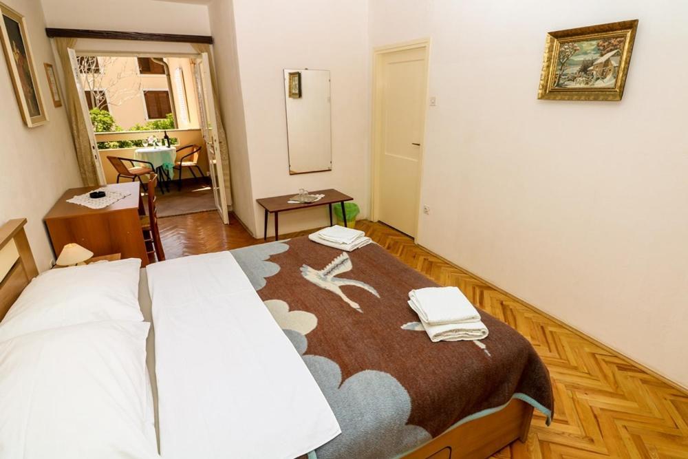 Double Rooms Tomica 2 With Balcony Baška Zewnętrze zdjęcie