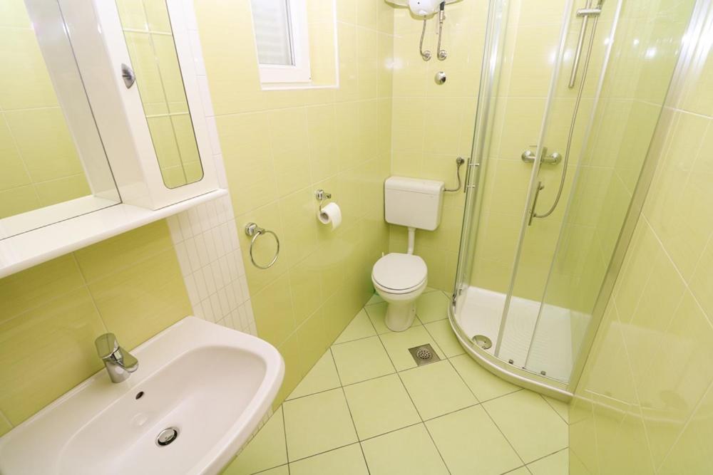 Double Rooms Tomica 2 With Balcony Baška Zewnętrze zdjęcie
