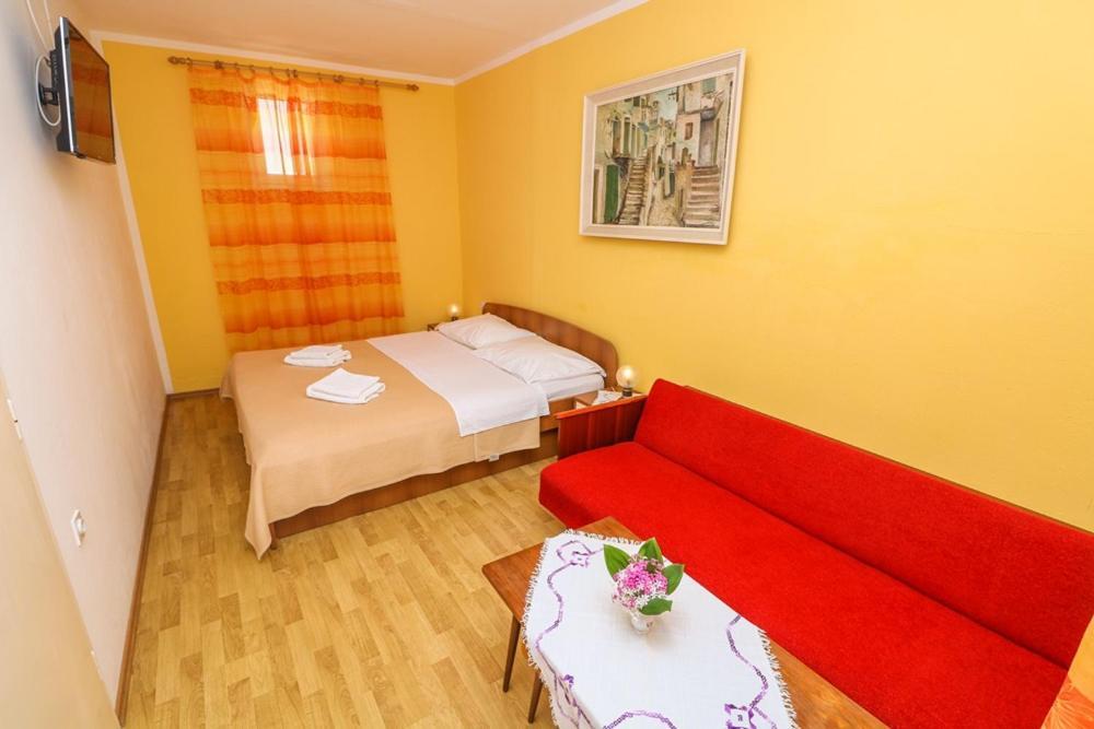 Double Rooms Tomica 2 With Balcony Baška Zewnętrze zdjęcie