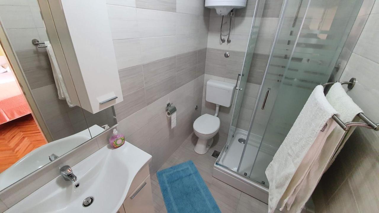 Double Rooms Tomica 2 With Balcony Baška Zewnętrze zdjęcie