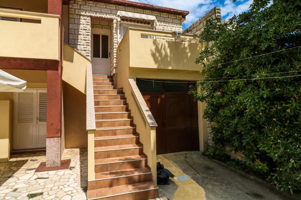 Double Rooms Tomica 2 With Balcony Baška Zewnętrze zdjęcie